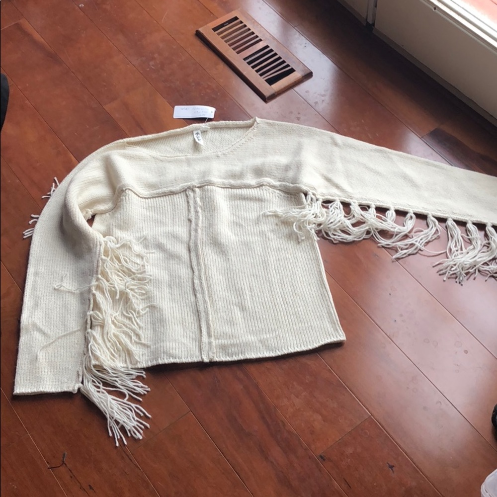 NWT OTHERS FOLLOW FRINGE SLEEVE SWEATER, SIZE MED